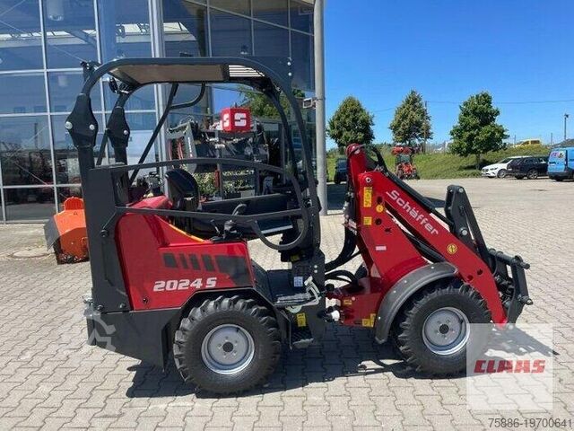 Hofschlepper Schäffer LADER TYP 2024 S