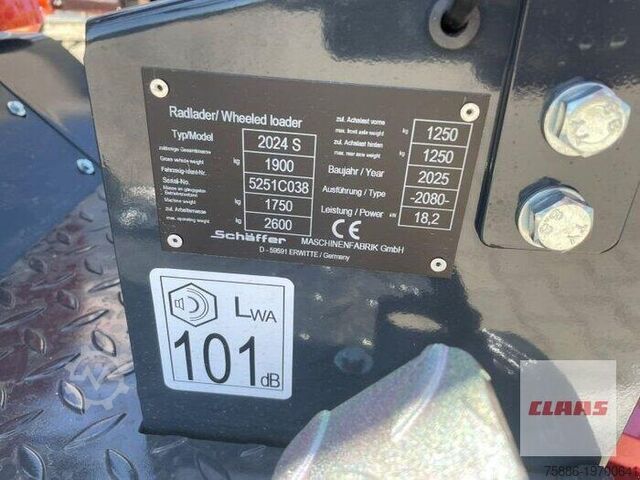 Hofschlepper Schäffer LADER TYP 2024 S