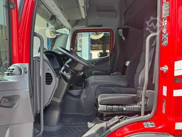 Box truck MERCEDES-BENZ 1224 L 7,3m  LBW 1.5t Klima Heizung 1 Bett