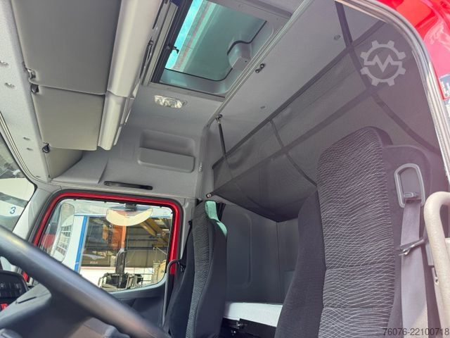Box truck MERCEDES-BENZ 1224 L 7,3m  LBW 1.5t Klima Heizung 1 Bett