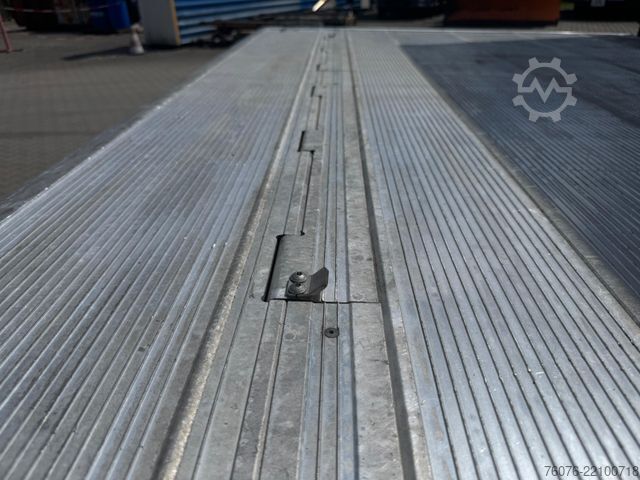 Box truck MERCEDES-BENZ 1224 L 7,3m  LBW 1.5t Klima Heizung 1 Bett