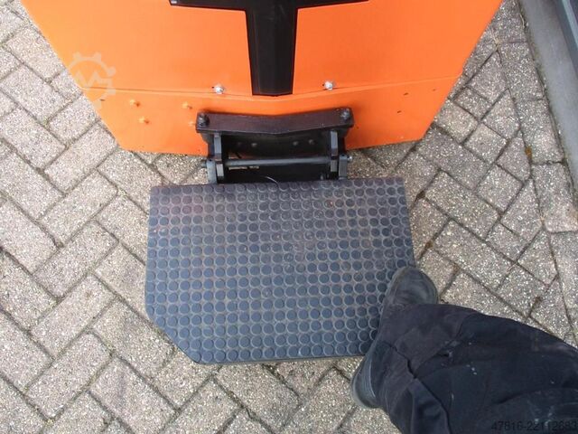 High lifting pallet truck BT RWE120