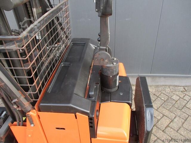 High lifting pallet truck BT RWE120
