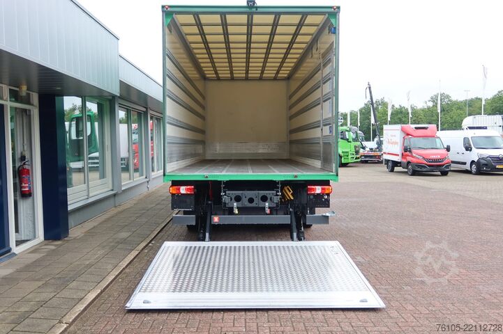 Box body Mercedes-Benz Actros 1824L Bakwagen + Laadklep 2000 kg