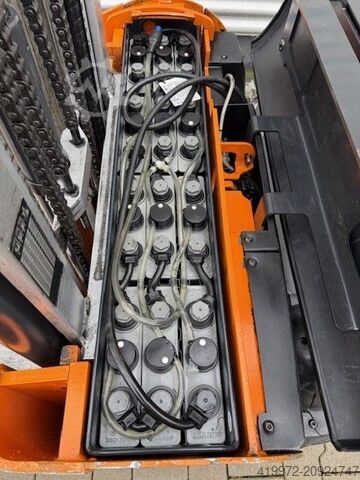 Pedestrian Stacker Still EGV16