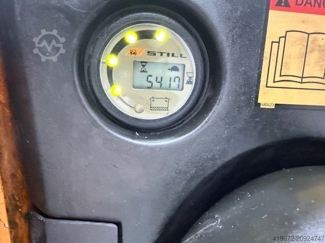 Pedestrian Stacker Still EGV16