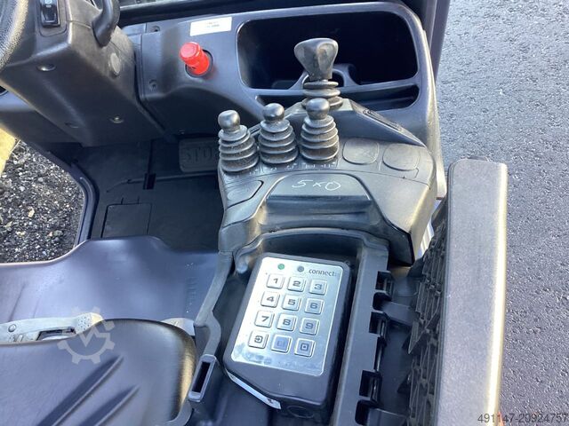 Electric 4-wheel forklift Linde E16PH-02