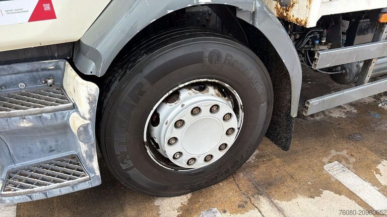 Flatbed Renault Midlum 270 (18 TONNES / BOITE MANUELLE / MANUAL...