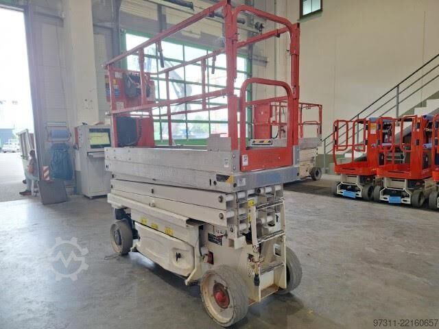 Scissor lift JLG 2030ES