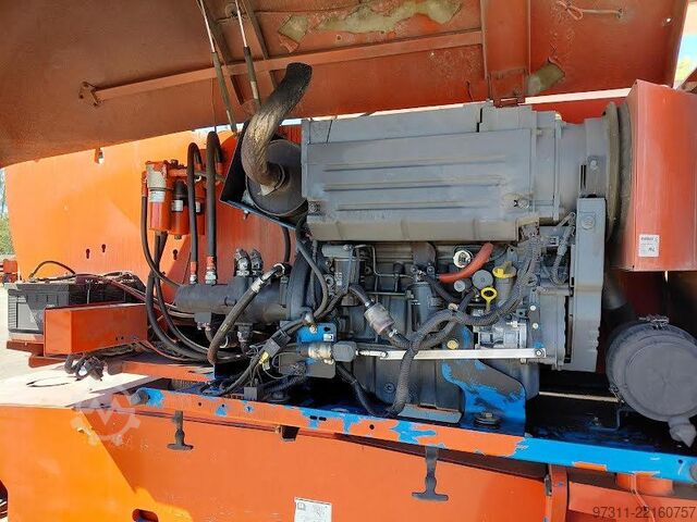 Articulated boom lift Genie Z-80/60