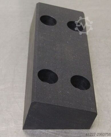 Kunststoff unbekannt 123/330/H82 mm