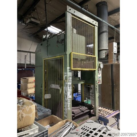Mackey Bowley Hydraulic Press 100tonnes Capacity, MACKEY BOWLEY PRESS