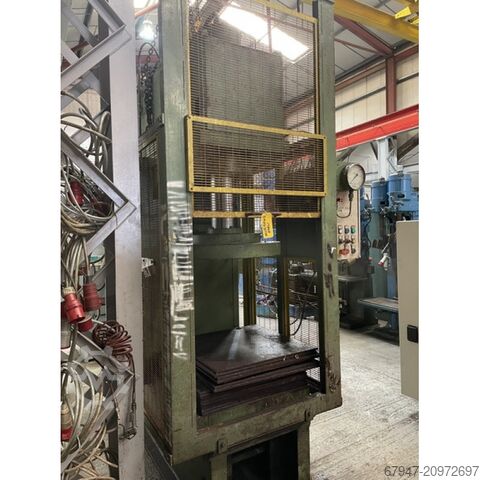 Mackey Bowley Hydraulic Press 100tonnes Capacity, MACKEY BOWLEY PRESS