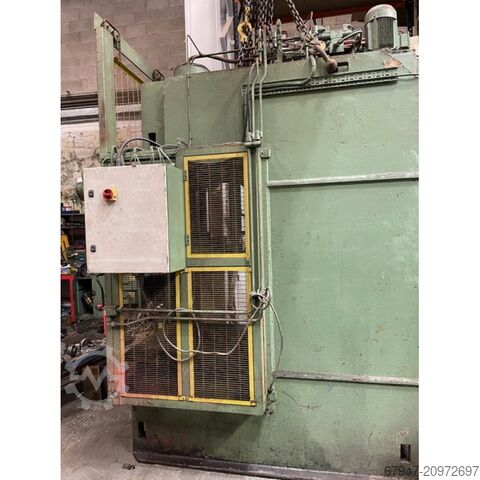 Mackey Bowley Hydraulic Press 100tonnes Capacity, MACKEY BOWLEY PRESS