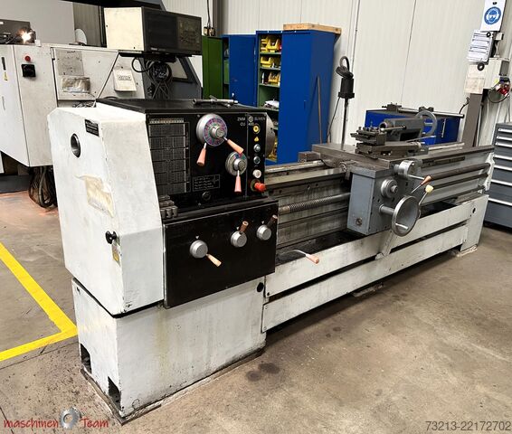Leit- und Zugspindeldrehmaschine ZMM SLIVEN CU 400