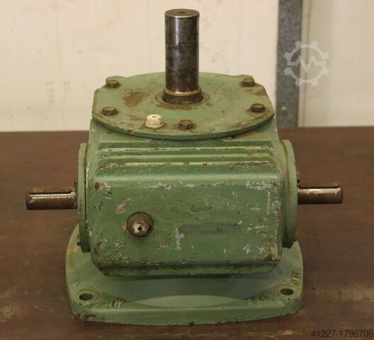 Winkelgetriebe VEB 10 V 7