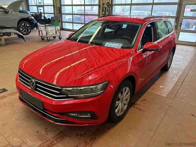 Minibus VW Passat Variant Business 2,0TDI DSG ACC