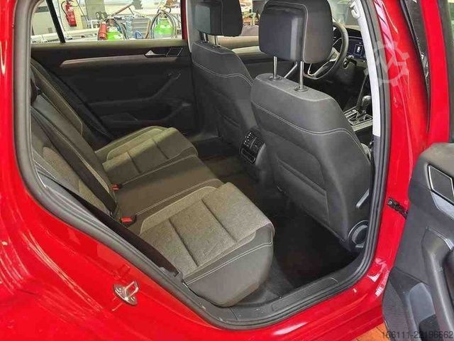Minibus VW Passat Variant Business 2,0TDI DSG ACC