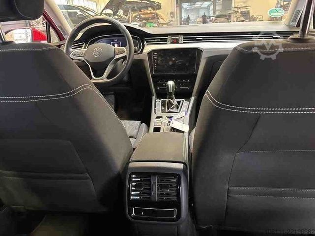 Minibus VW Passat Variant Business 2,0TDI DSG ACC