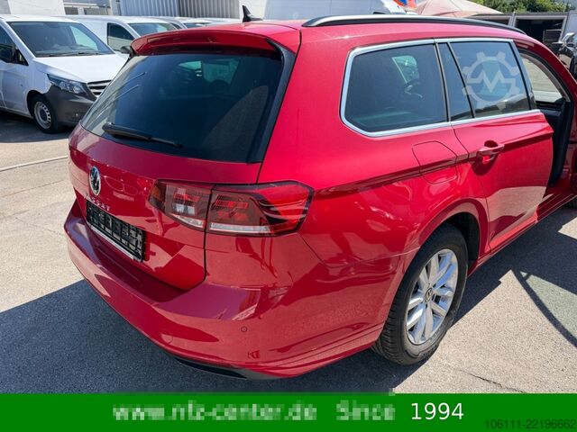 Minibus VW Passat Variant Business 2,0TDI DSG ACC