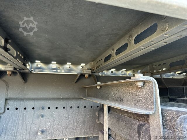 Loading crane, mobile crane, crane ATLAS 126.3E