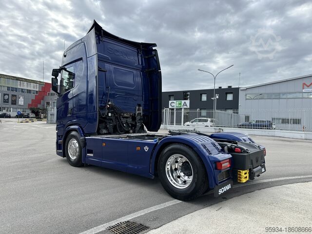 Standardtraktor SCANIA 590 S Super Full-Air 4+2 NEW