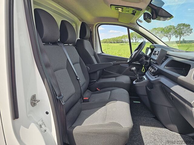 Hochdachkombi RENAULT TRAFIC 2.0 DCI L2H1 Airco LED Euro6