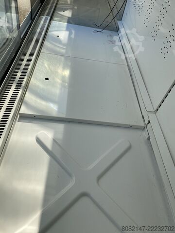 Commercial refrigeration unit AHT Lisboa