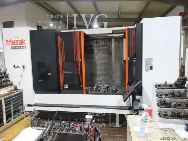 CNC-Bearbeitungszentrum MAZAK VTC820/30
