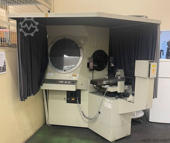 Horizontaler Messprojektor Dr. Schneider ST 600