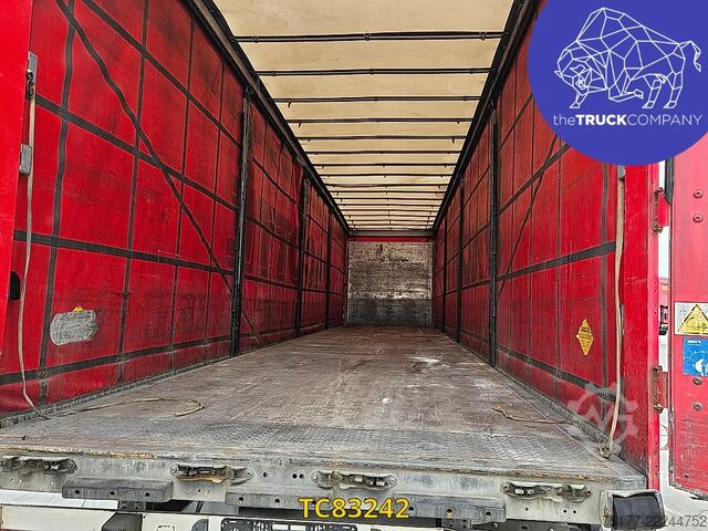 Sliding tarpaulins Schmitz Cargobull 