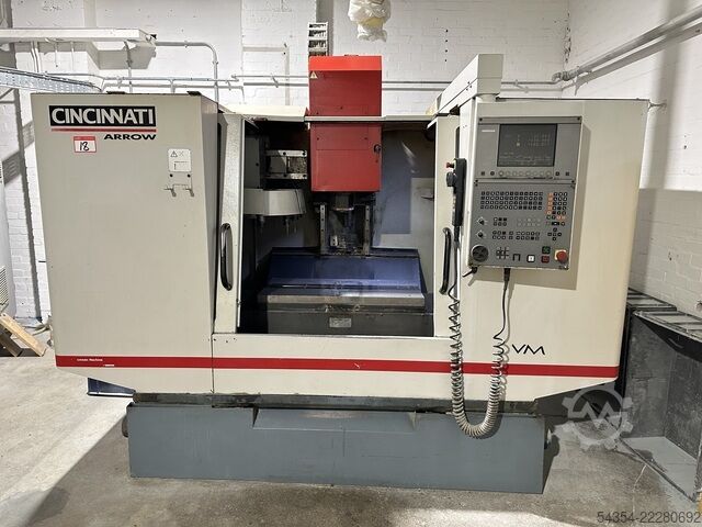VERTIKALES BEARBEITUNGSZENTRUM Cincinnati Arrow VMC 750