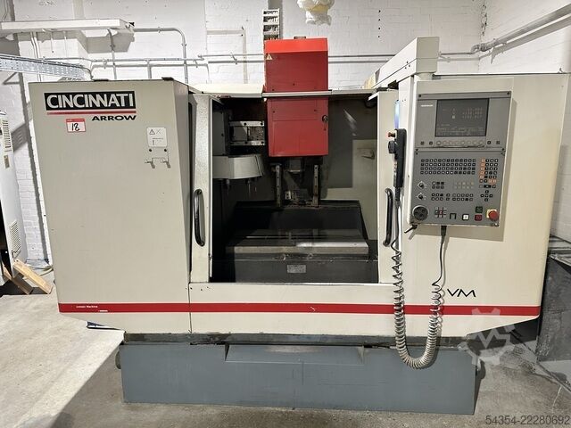 VERTIKALES BEARBEITUNGSZENTRUM Cincinnati Arrow VMC 750