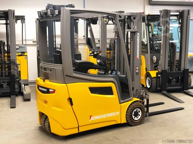 Elektro 3-Rad Jungheinrich EFG 218k - Service Neu - Batterie 88% - Triplex