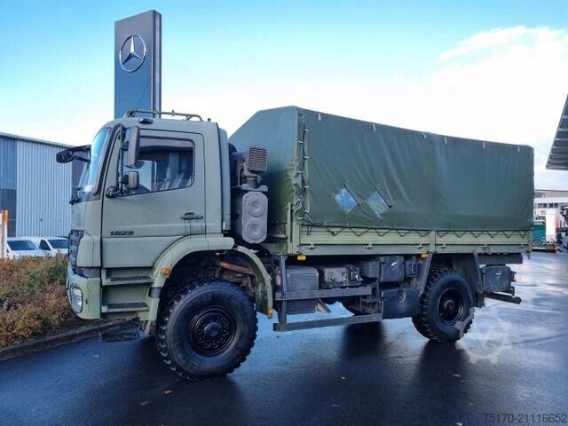 Schiebeplane Mercedes-Benz Axor 1829 A 4x4 Pritsche/Plane 10 Stück
