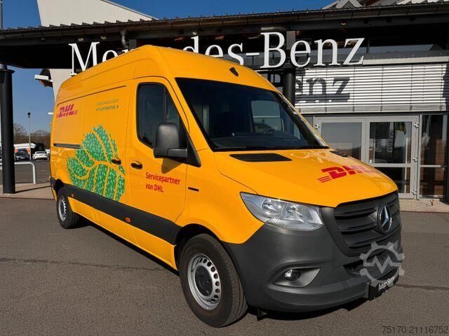 High-roof van Mercedes-Benz eSprinter 312 DHL Regal KEP-Ausbau