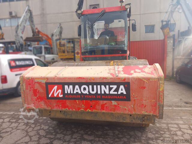 Single drum roller BOMAG BW216D5