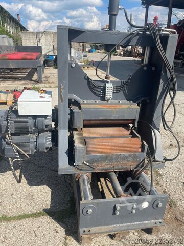 Log Infeed System Jack Steel 