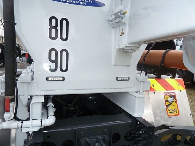 Concrete mixer Mercedes-Benz arocs