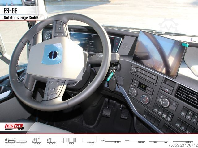 Schwerlast LKW/SZM VOLVO FH 551 8x4 Tridem VLA (Luftfederung)