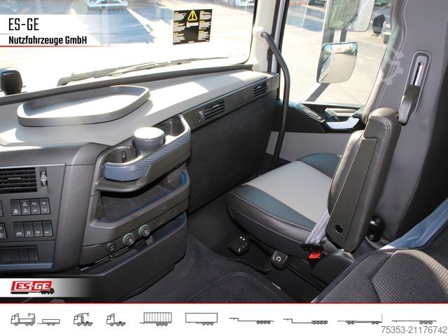 Schwerlast LKW/SZM VOLVO FH 551 8x4 Tridem VLA (Luftfederung)