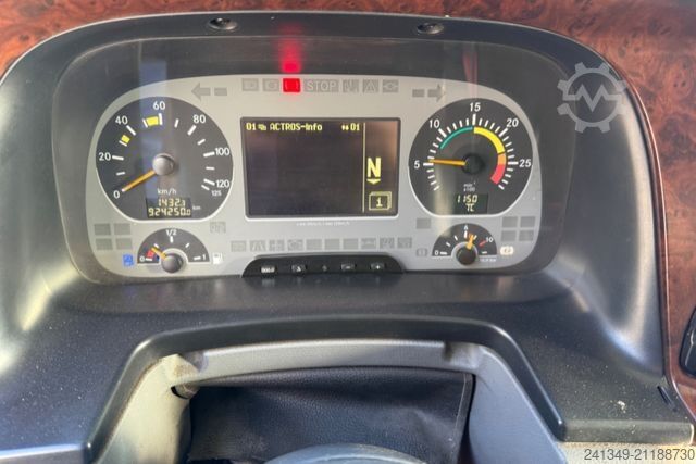 Standard SZM MERCEDES-BENZ Actros 1846 4x2 ADR