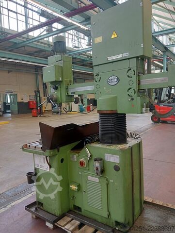 High-speed radial drilling machine DONAU Werkzeugmaschinen Danuflex-128