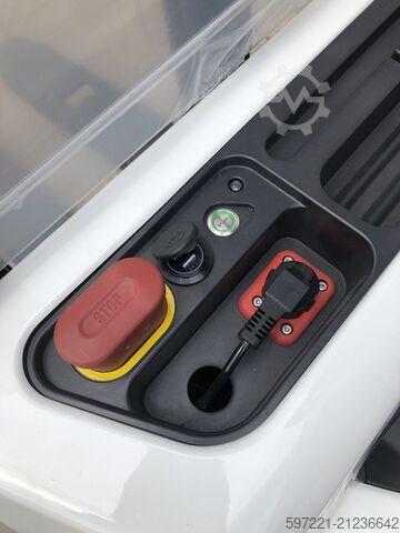 Palettenstapler Bobcat LSM12N NEUGERÄT!!!