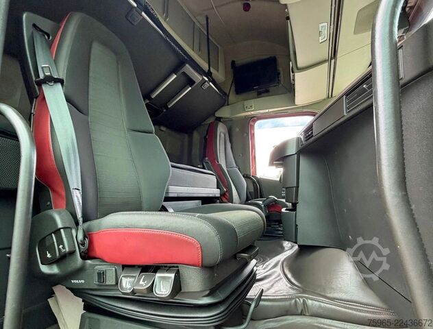 Box truck VOLVO FH 13.500 I-PARK COOL FULL AIR HEIWO ISOLATED BO