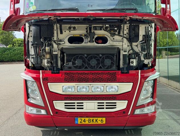 Box truck VOLVO FH 13.500 I-PARK COOL FULL AIR HEIWO ISOLATED BO