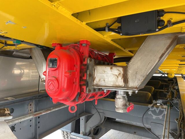 Kipper Auflieger KEMPF 53m³ Kippauflieger / 28m³ Liquid-X-Liner Gülle