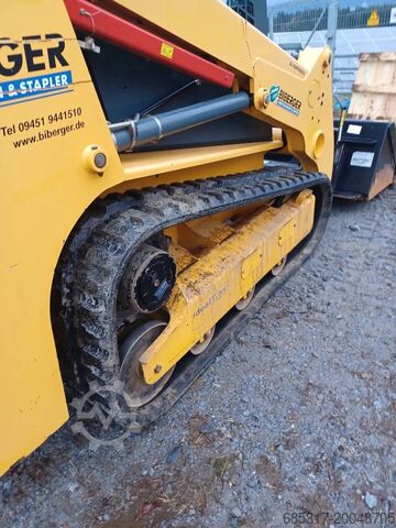 Compact Loaders Gehl RT 175