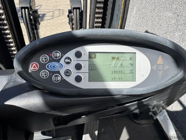 Still RX70-40 Triplo 400 Freelift / Sideshift / Fork positioner Container Truck Deutz Diesel 2014 STILL RX70-40 Triplo 400 Freelift / Sideshift / Vorkversteller ContainerTruck Deutz Diesel 2014