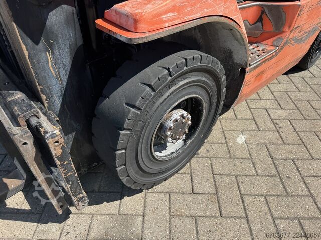 Toyota 62-7FDF25 Triplex 600 Free Lift/ Sideshift Diesel 2004 TOYOTA 62-7FDF25 Triplo 600 Freelift/ Sideshift Diesel 2004